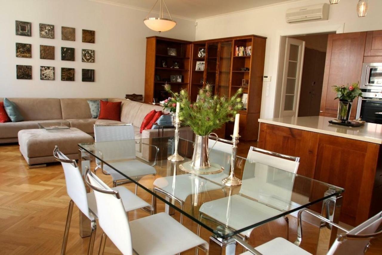 Spacious Elegance In The Heart Of Old Town Praga Esterno foto