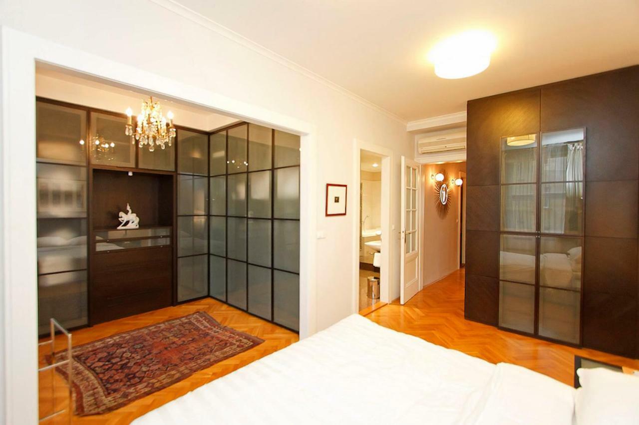 Spacious Elegance In The Heart Of Old Town Praga Esterno foto