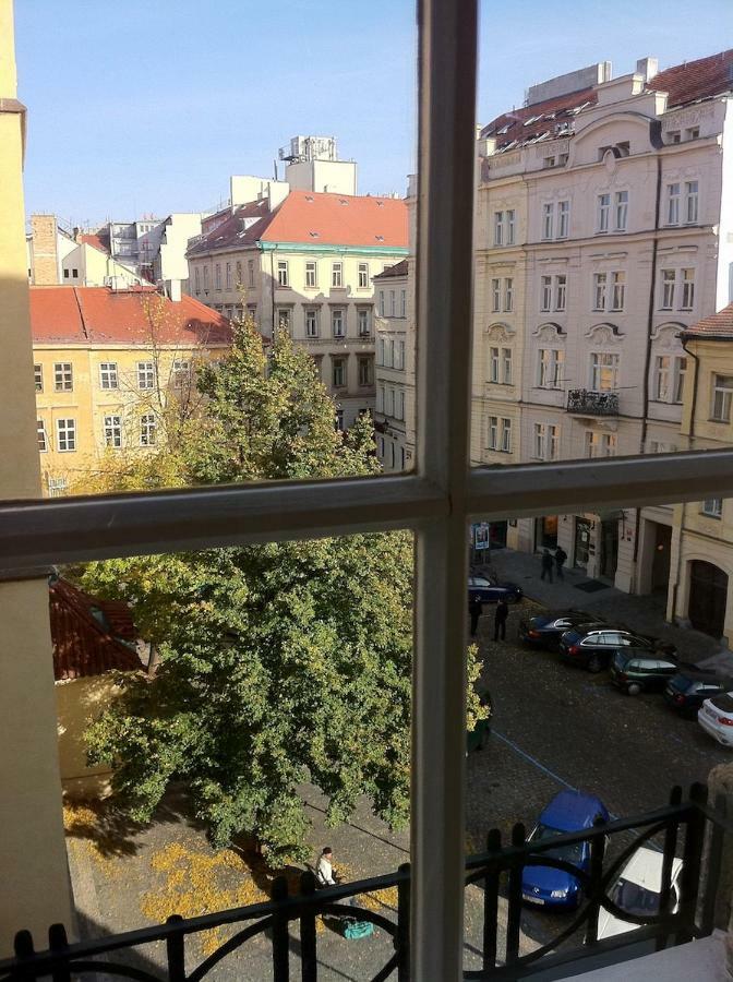 Spacious Elegance In The Heart Of Old Town Praga Esterno foto